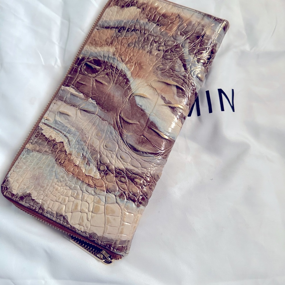 Brahmin Skyler Wallet